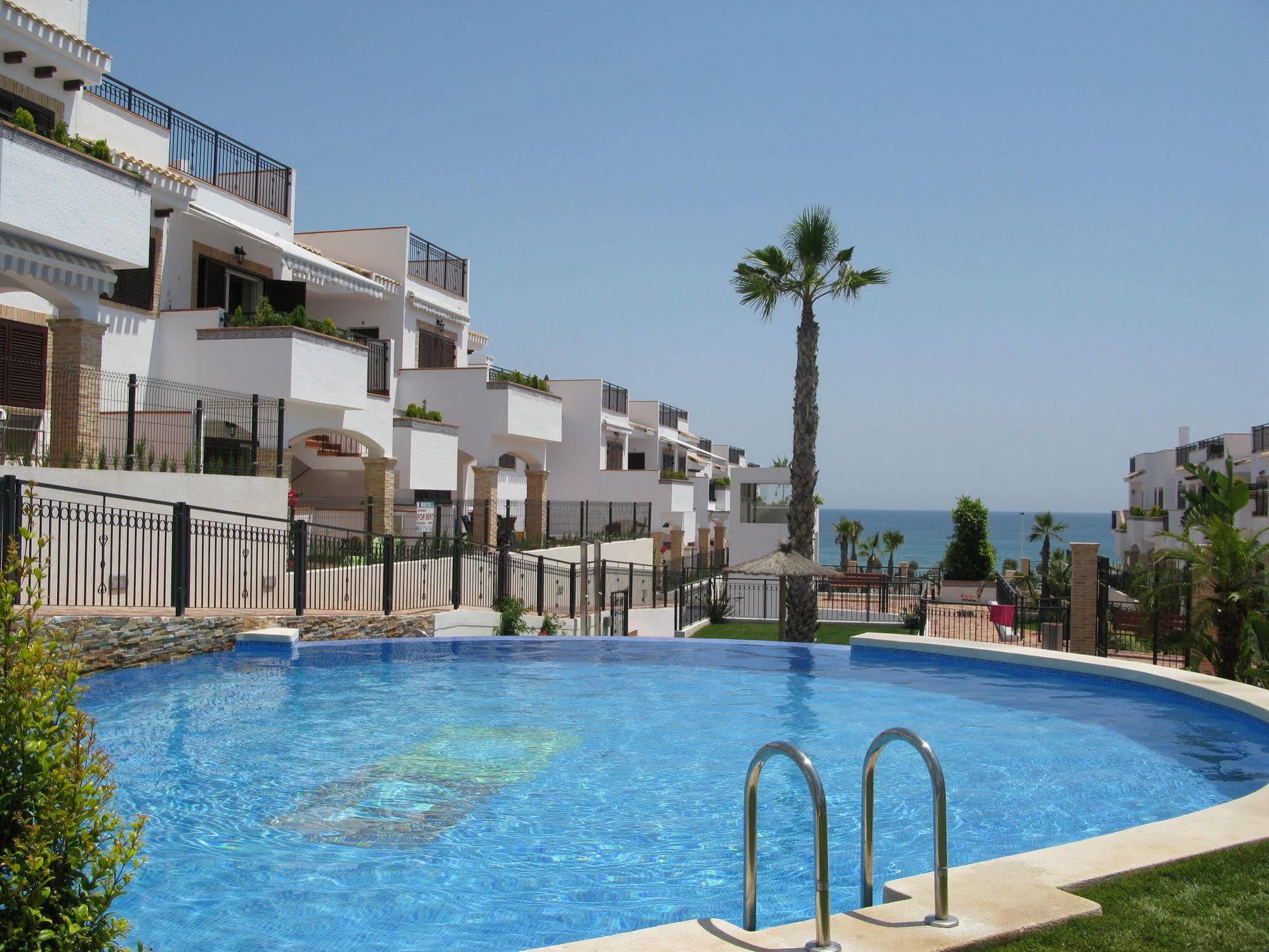 Azul Beach Mar Holidays لا ماتا المظهر الخارجي الصورة